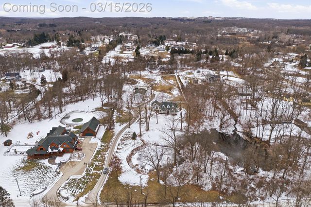 1290 Grace Lane, Milford Charter Township, MI 48380