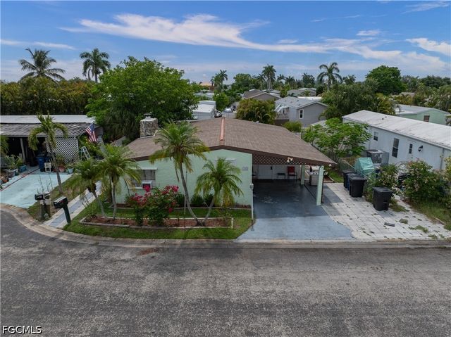 16200 Cathy CT, Fort Myers, FL 33908