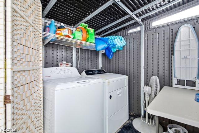 16200 Cathy CT, Fort Myers, FL 33908