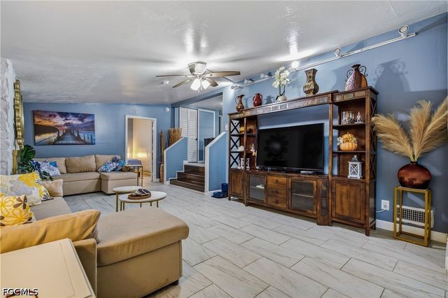 16200 Cathy CT, Fort Myers, FL 33908