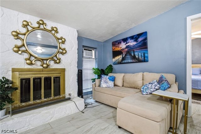 16200 Cathy CT, Fort Myers, FL 33908