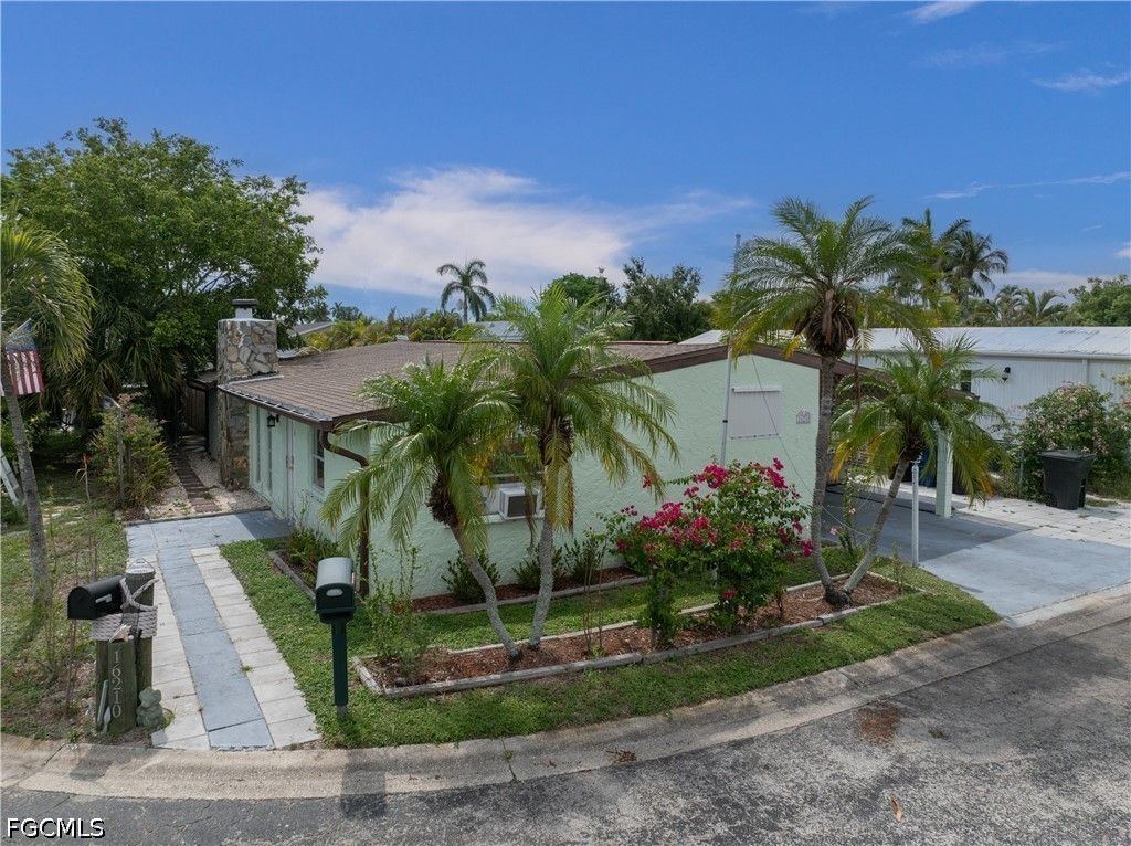 16200 Cathy CT, Fort Myers, FL 33908