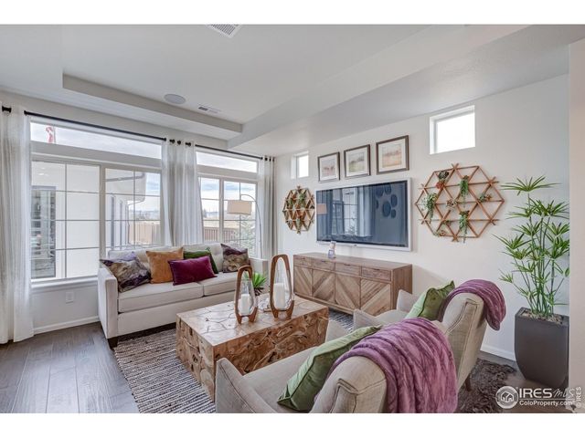 3615 Valleywood Ct, Johnstown, CO 80534