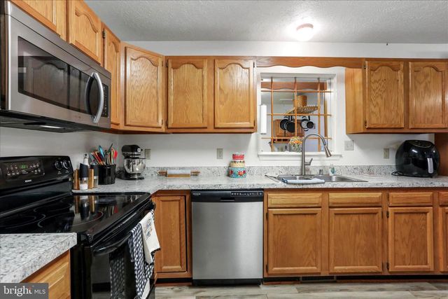 573 LEWIS ST, Front Royal, VA 22630