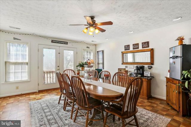 573 LEWIS ST, Front Royal, VA 22630