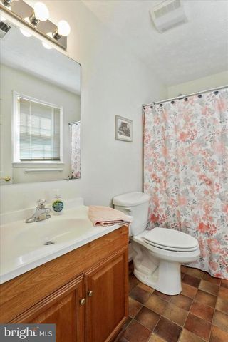 573 LEWIS ST, Front Royal, VA 22630