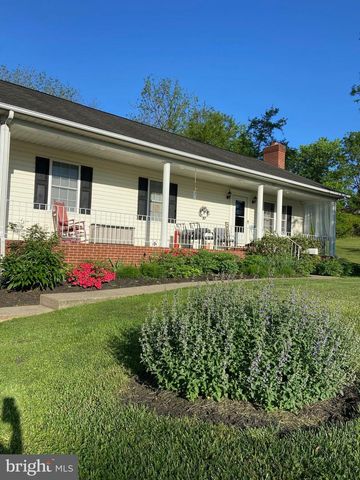 573 LEWIS ST, Front Royal, VA 22630