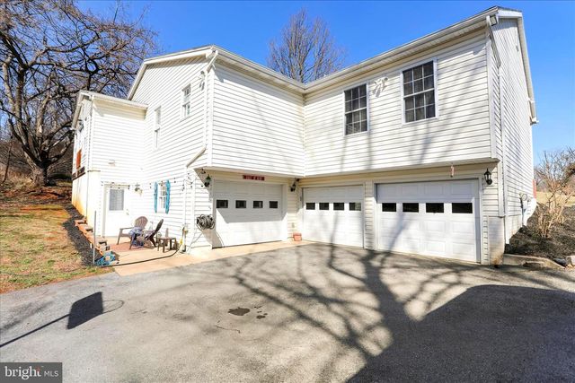 573 LEWIS ST, Front Royal, VA 22630