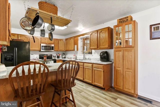 573 LEWIS ST, Front Royal, VA 22630