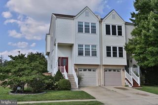 446 PLEASANT VALLEY DR, Conshohocken, PA 19428