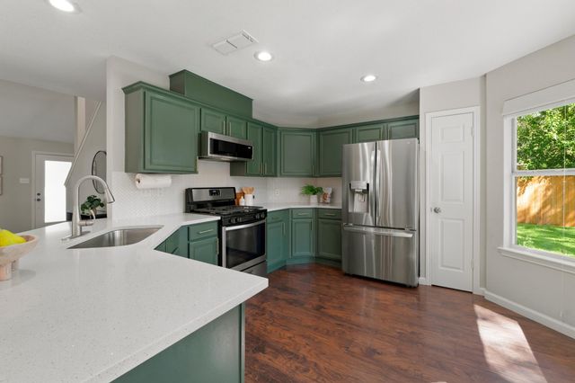 7911 Willet TRL, Austin, TX 78745