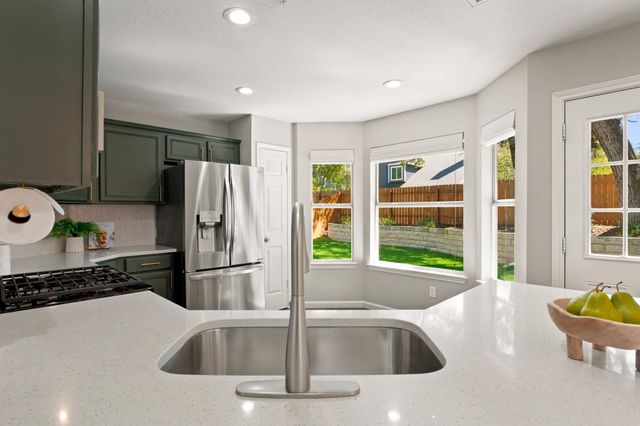 7911 Willet TRL, Austin, TX 78745