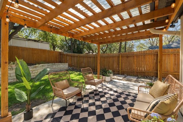 7911 Willet TRL, Austin, TX 78745
