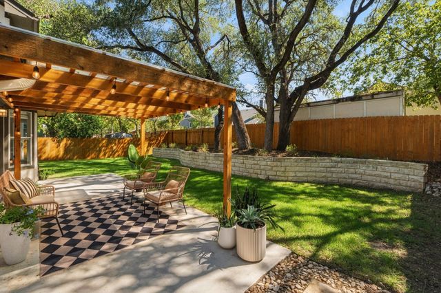 7911 Willet TRL, Austin, TX 78745