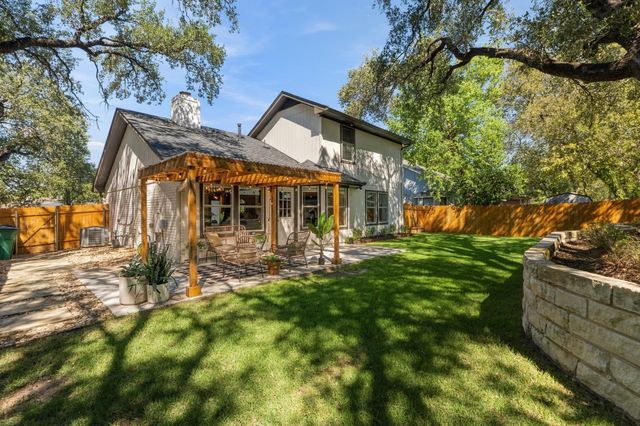 7911 Willet TRL, Austin, TX 78745