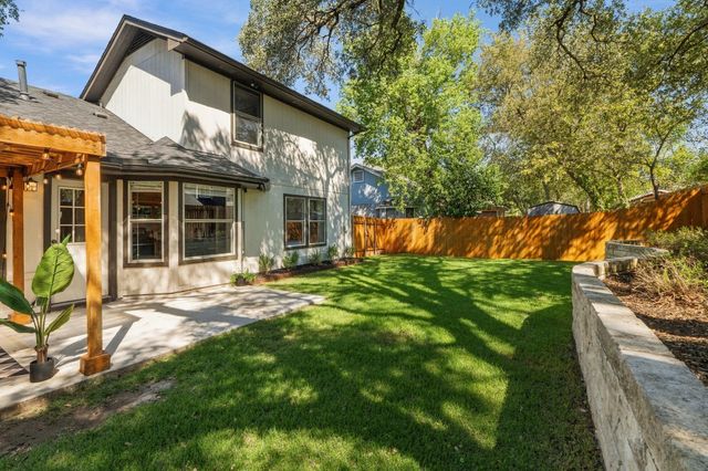 7911 Willet TRL, Austin, TX 78745