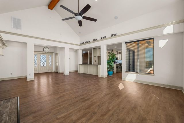 304 Palomino Drive, Lubbock, TX 79404