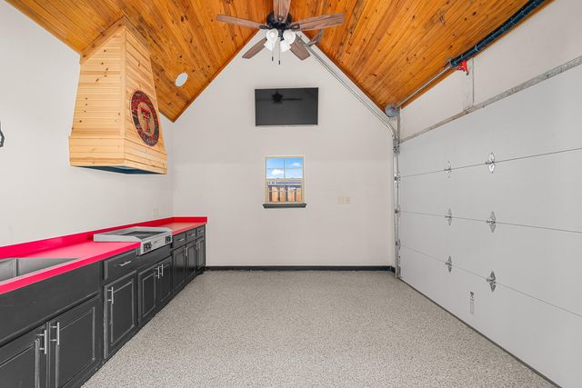 304 Palomino Drive, Lubbock, TX 79404