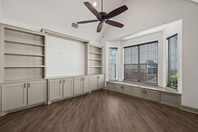 304 Palomino Drive, Lubbock, TX 79404