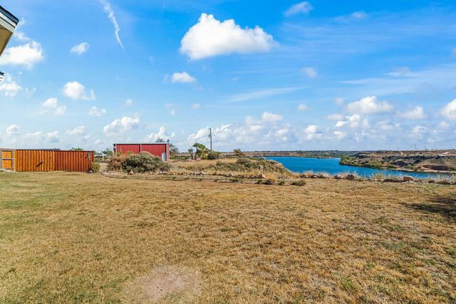 304 Palomino Drive, Lubbock, TX 79404