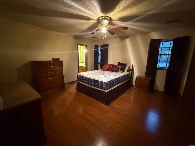 100 Stonewall Drive, Jacksonville, AR 72076