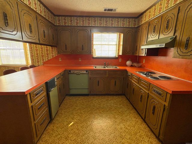 100 Stonewall Drive, Jacksonville, AR 72076