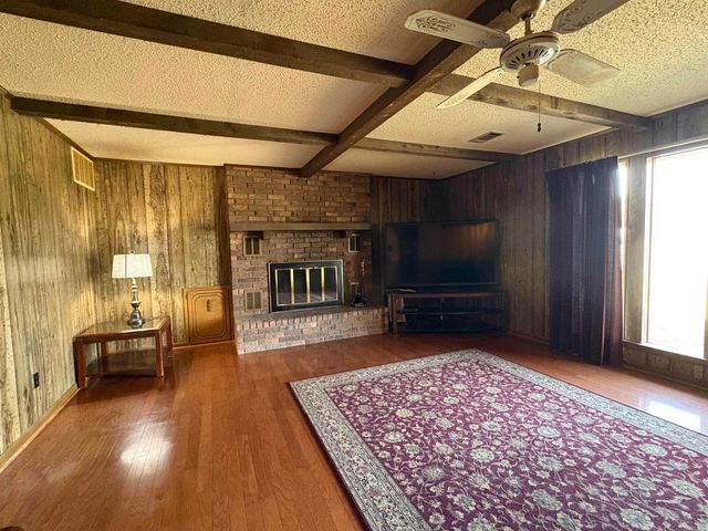 100 Stonewall Drive, Jacksonville, AR 72076