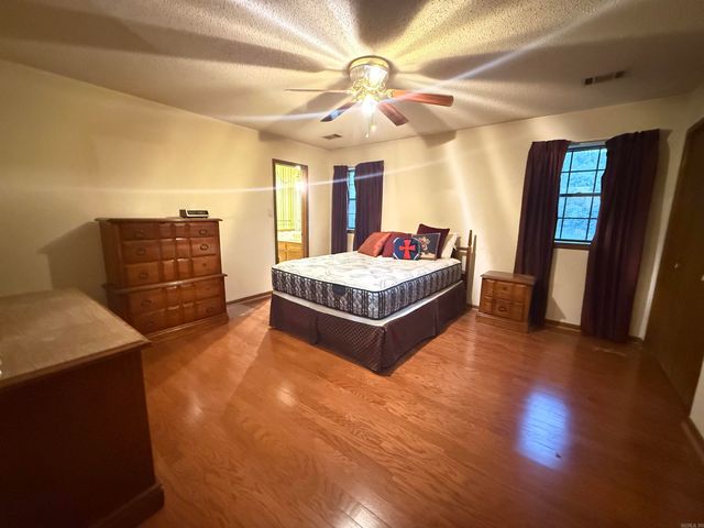 100 Stonewall Drive, Jacksonville, AR 72076