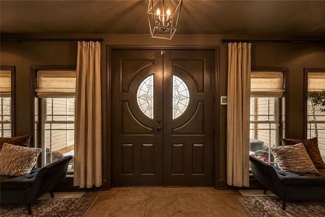 142 W Waters Edge Lane, West Union, SC 29696