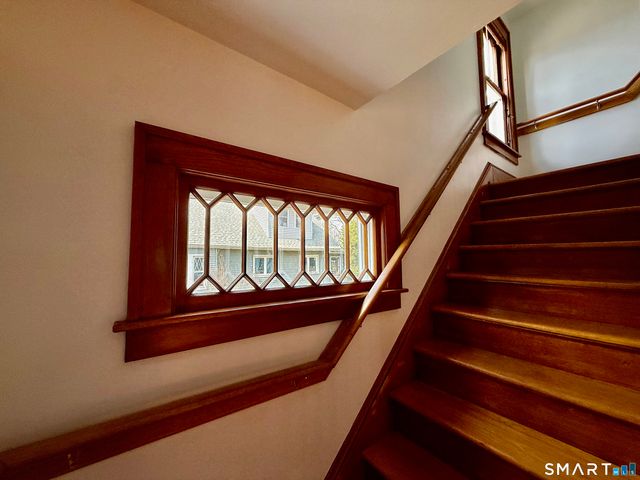 28 Sycamore Street, Windsor, CT 06095