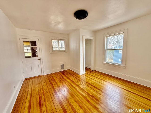 28 Sycamore Street, Windsor, CT 06095