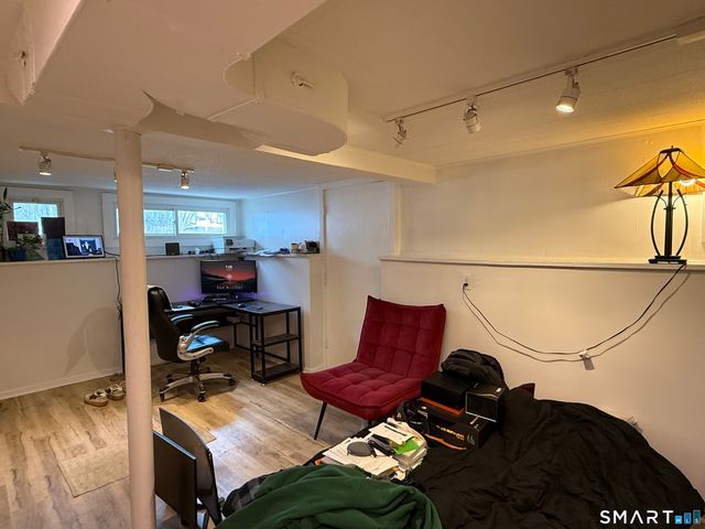 28 Sycamore Street, Windsor, CT 06095