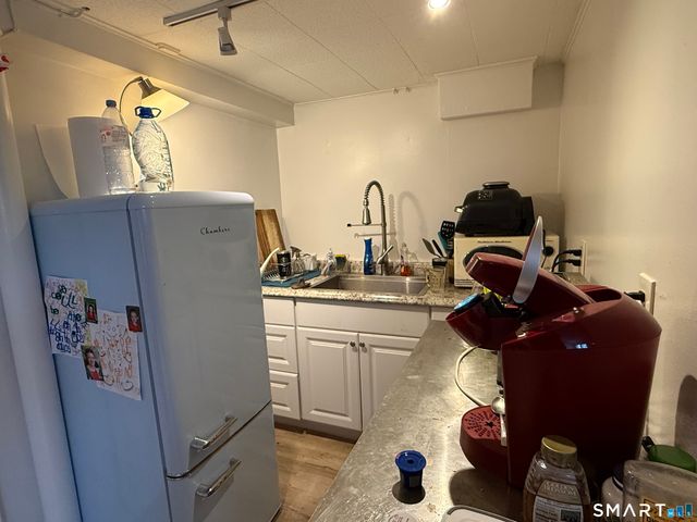 28 Sycamore Street, Windsor, CT 06095