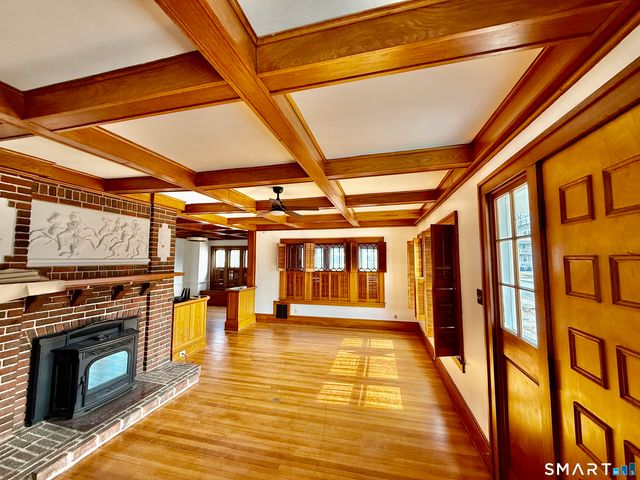 28 Sycamore Street, Windsor, CT 06095