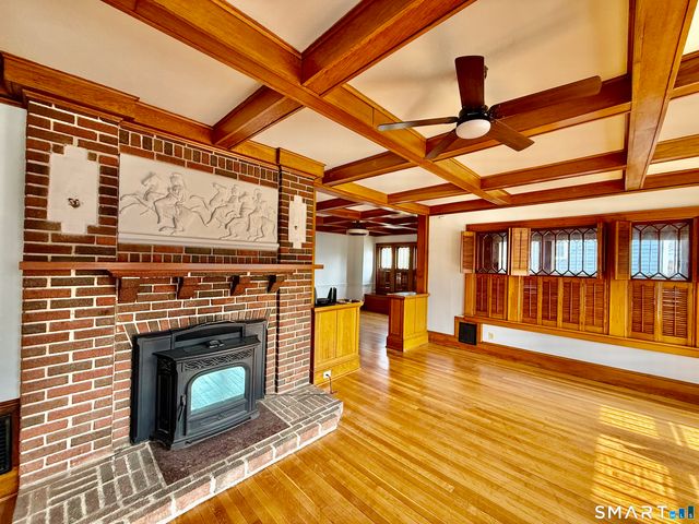 28 Sycamore Street, Windsor, CT 06095