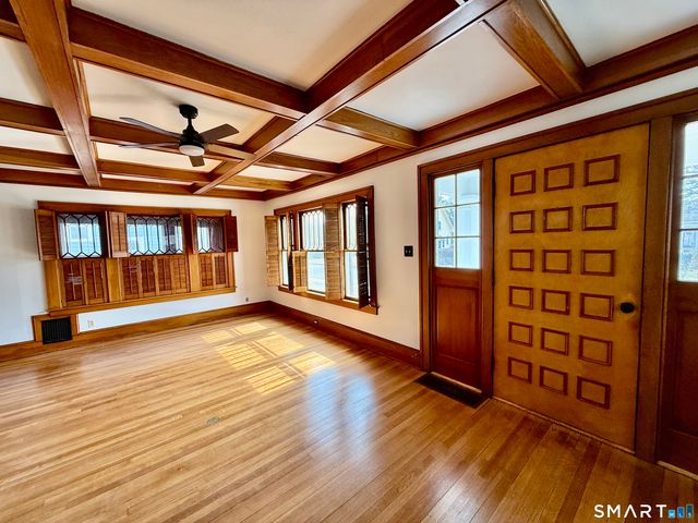 28 Sycamore Street, Windsor, CT 06095