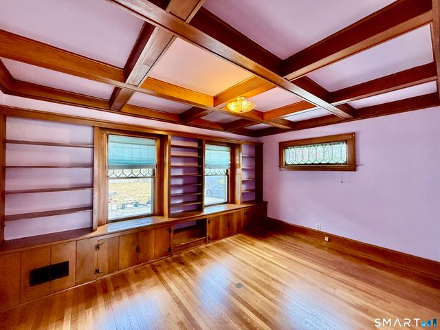 28 Sycamore Street, Windsor, CT 06095