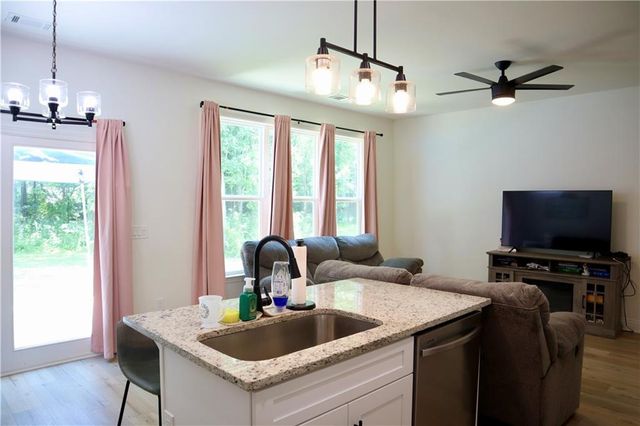 106A Azalea Drive, Calhoun, GA 30701