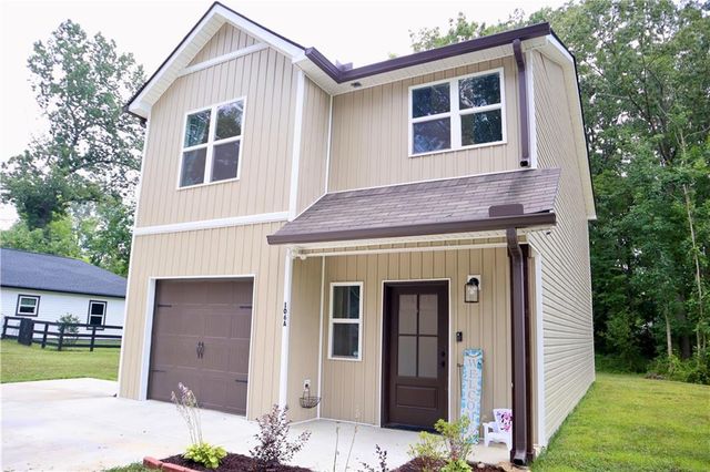 106A Azalea Drive, Calhoun, GA 30701