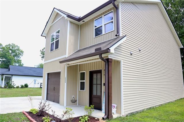 106A Azalea Drive, Calhoun, GA 30701