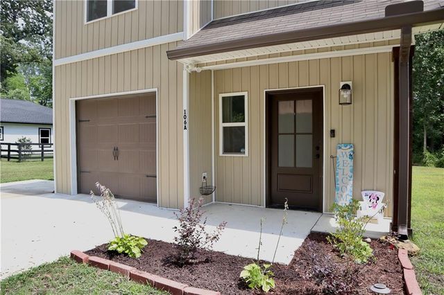 106A Azalea Drive, Calhoun, GA 30701