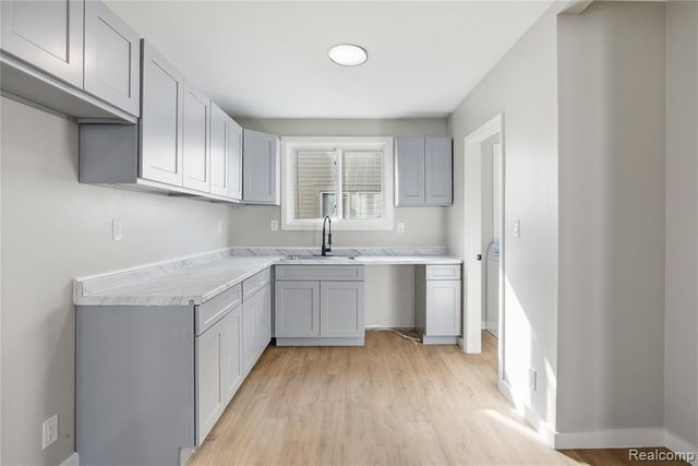 14615 - 14617 Winthrop Street, Detroit, MI 48227