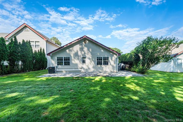 4 Balmoral Court, Middle Island, NY 11953