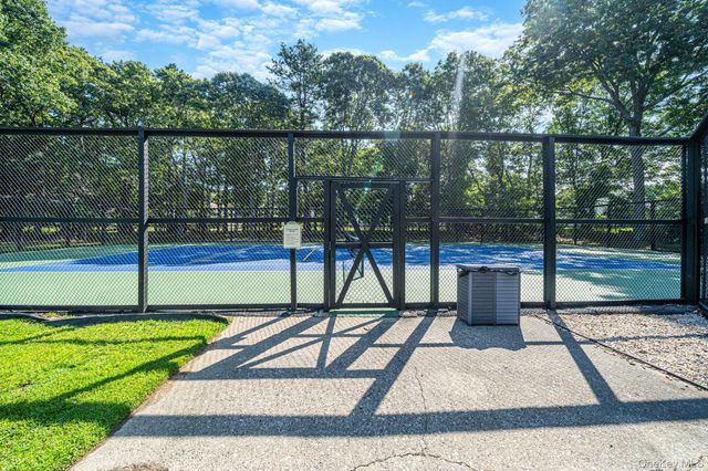 4 Balmoral Court, Middle Island, NY 11953