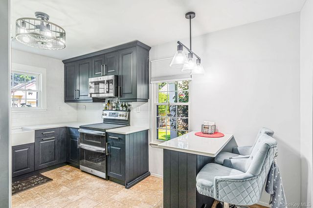 4 Balmoral Court, Middle Island, NY 11953