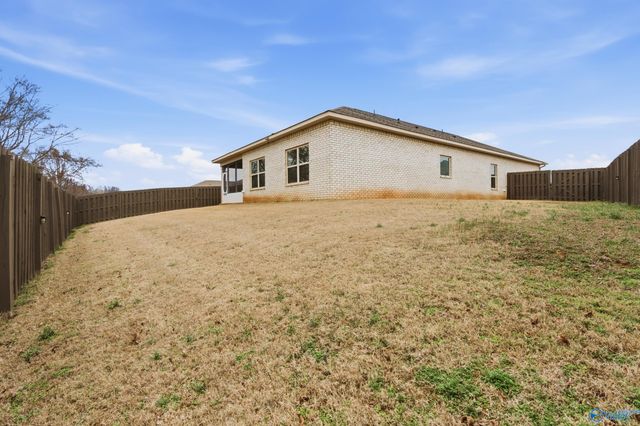 6576 Jacaranda Drive NW, Huntsville, AL 35806