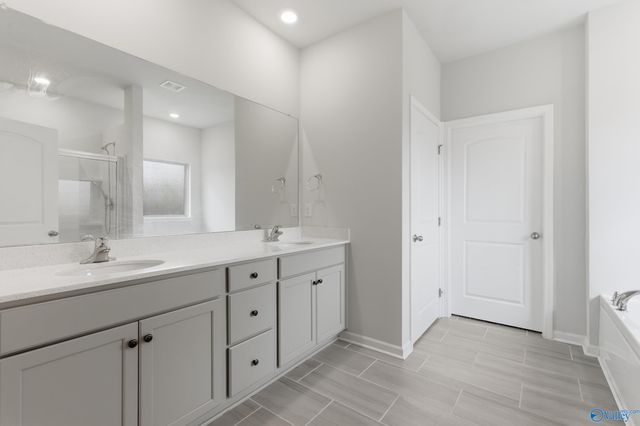 6576 Jacaranda Drive NW, Huntsville, AL 35806