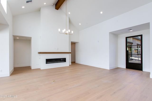 6249 E LARKSPUR Drive, Scottsdale, AZ 85254