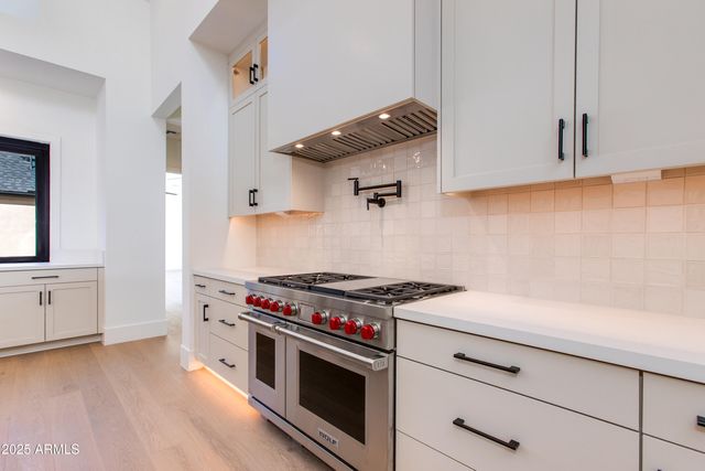 6249 E LARKSPUR Drive, Scottsdale, AZ 85254