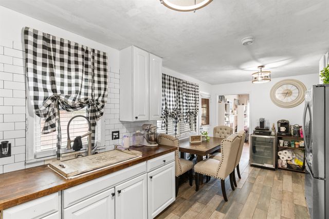 404 S Cedar Ave., Andrews, SC 29510